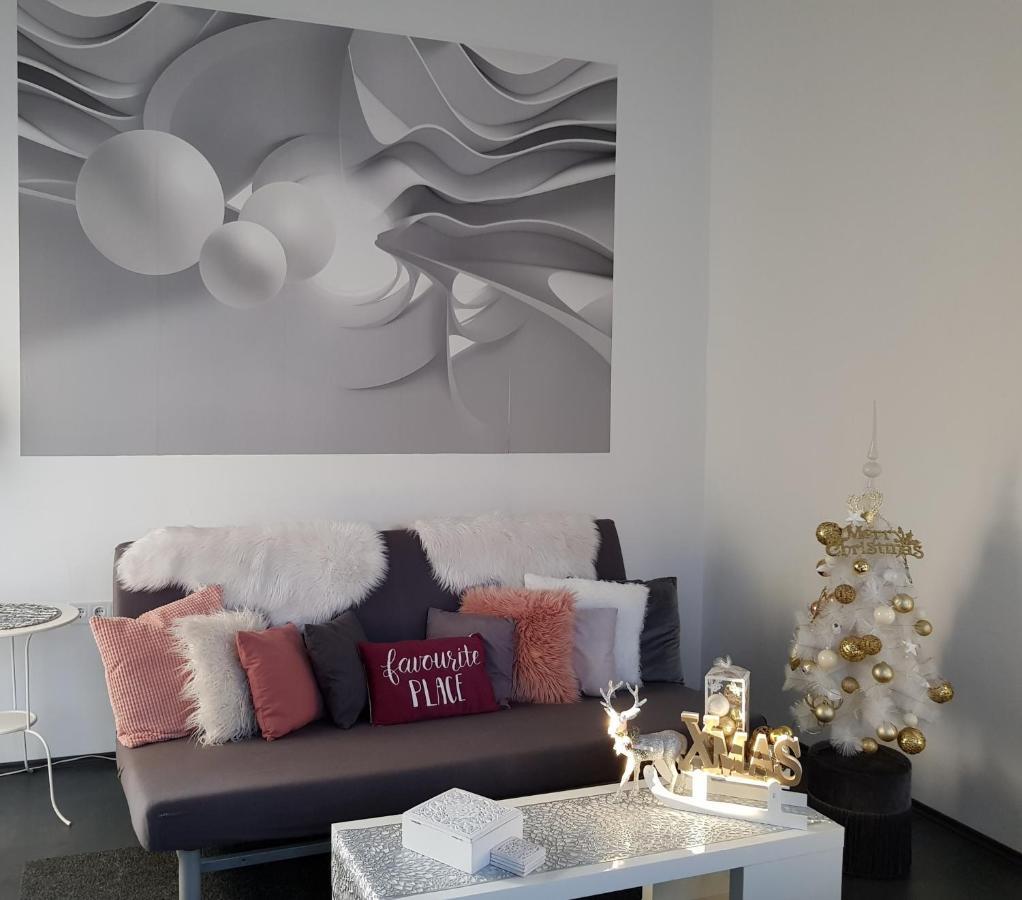 Modern Flat In City Center Budapest Eksteriør billede