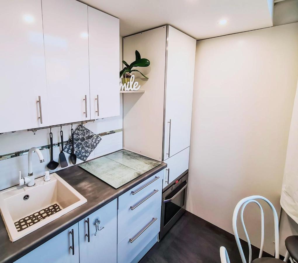 Modern Flat In City Center Budapest Eksteriør billede